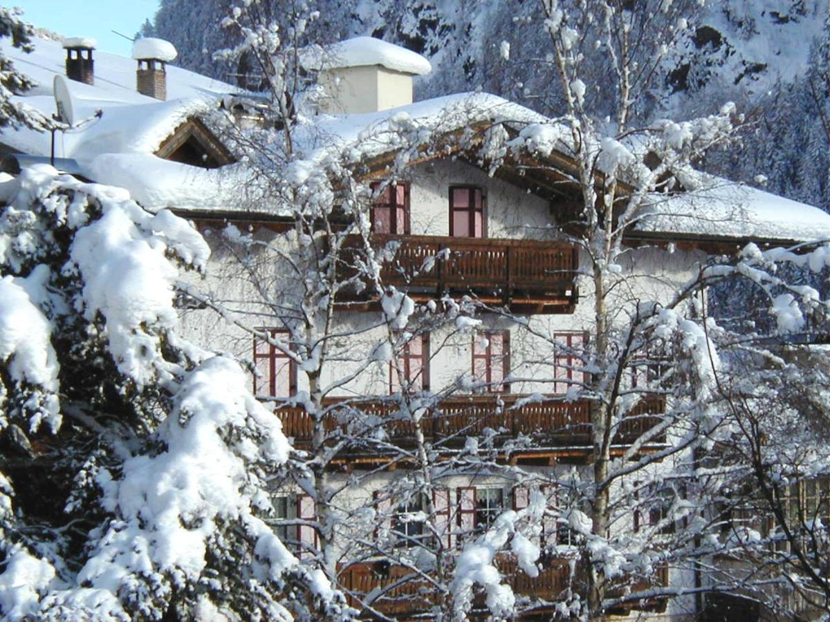 Casa Riz Apartment Campitello di Fassa Ngoại thất bức ảnh